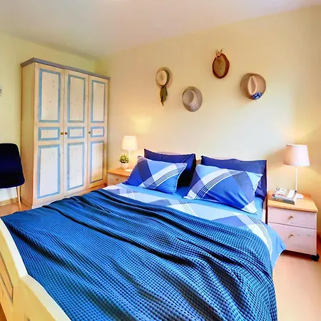 بيت للعطل Old-town House Julia *